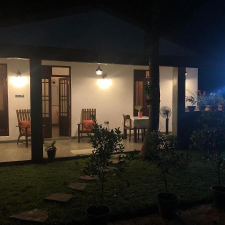 LOHAS Villa Hiriketiya-Air Conditioned Rooms -WiFi Dikwella Esterno foto