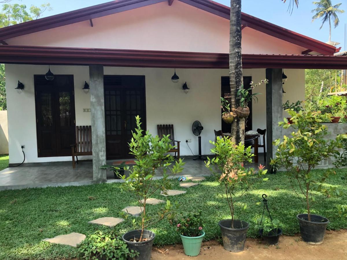 LOHAS Villa Hiriketiya-Air Conditioned Rooms -WiFi Dikwella Esterno foto
