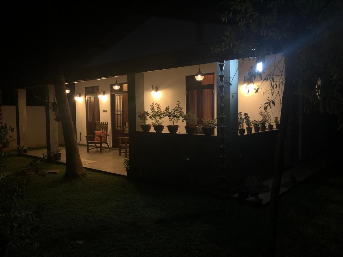 LOHAS Villa Hiriketiya-Air Conditioned Rooms -WiFi Dikwella Esterno foto