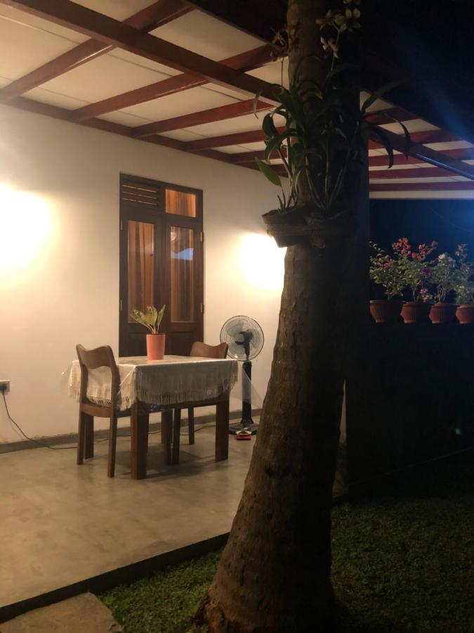 LOHAS Villa Hiriketiya-Air Conditioned Rooms -WiFi Dikwella Esterno foto